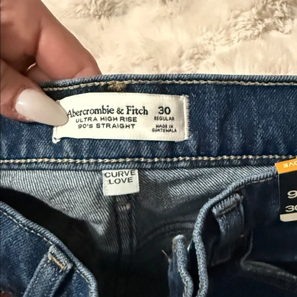 Womens ultra high rise 90s Straight Blue Jeans- BRAND NEW W TAGS ABERCROMBIE - Picture 11 of 14